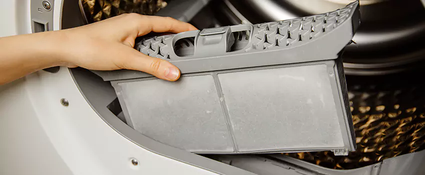 Signs Of A Clogged Dryer Lint Trap in Apple Valley, Oklahoma